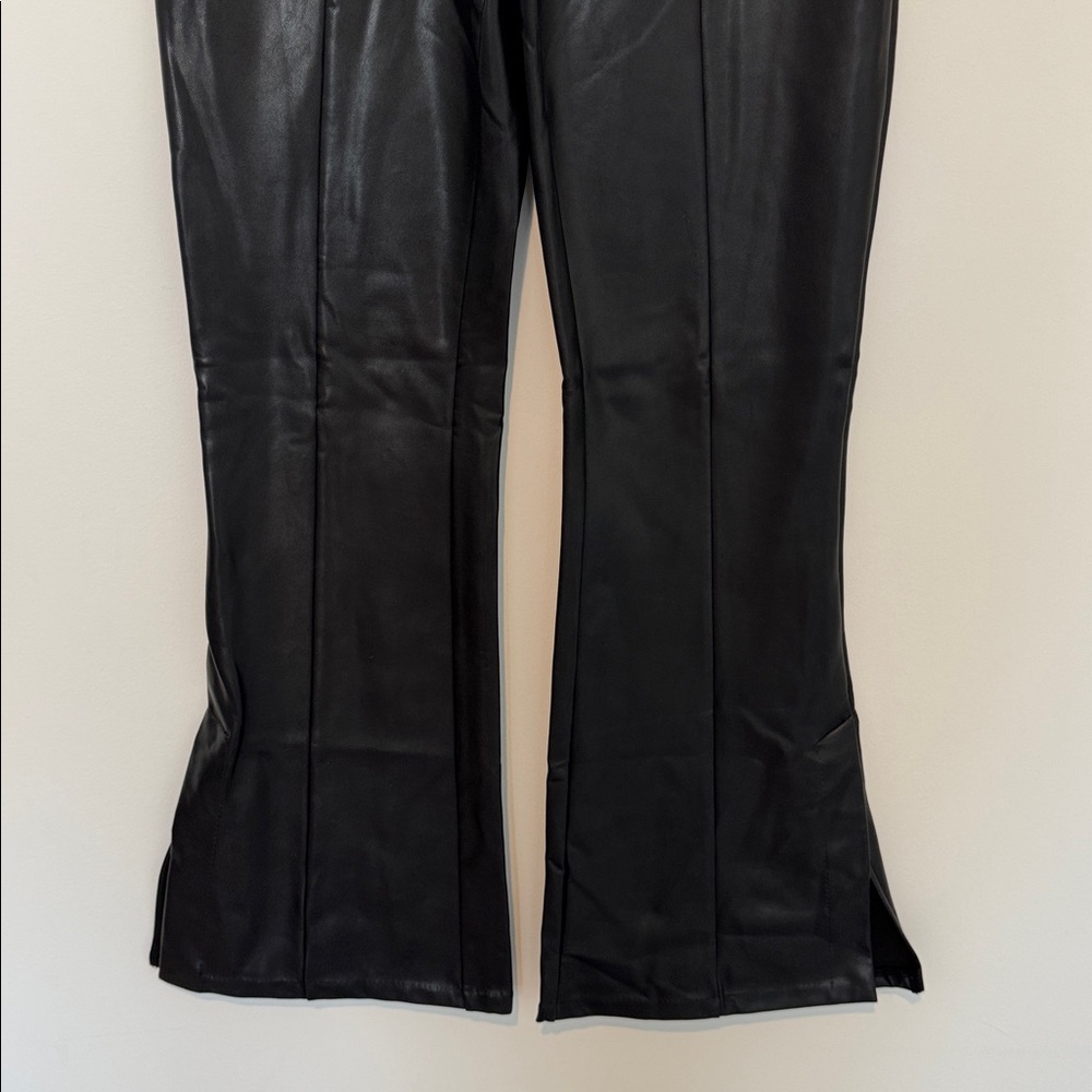 Abercrombie & Fitch Vegan Leather Flare Pants w/slits, Black - Size XS Short - Picture 4 of 6
